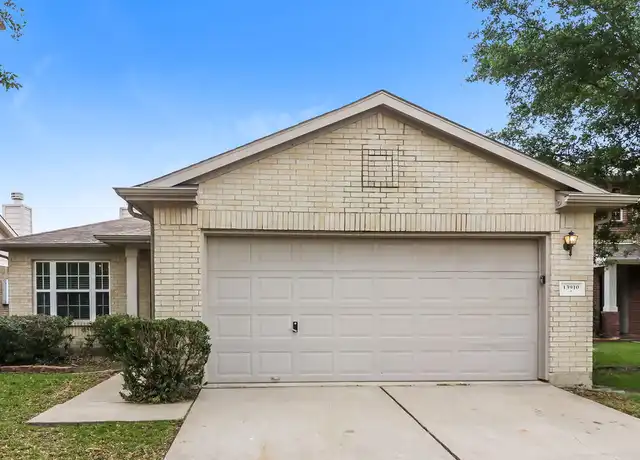 Property at 13910 Maleewan Ln, Sugar Land, TX, 77498, 3 beds, 2 baths, [object Object]