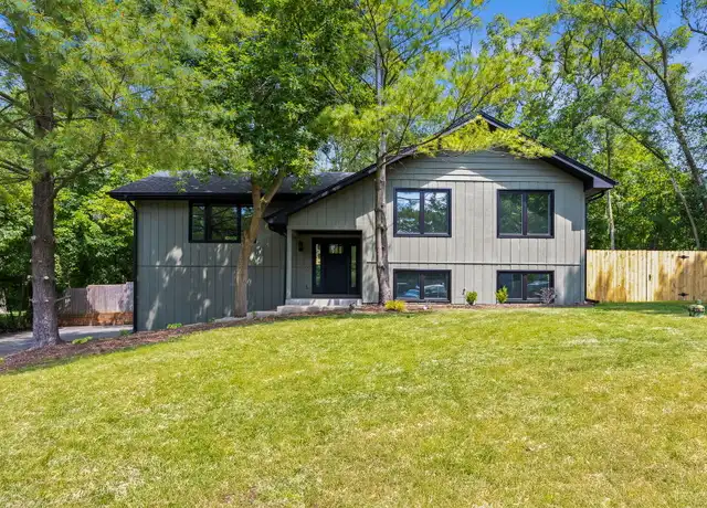 Property at 9704 Captains Dr, Algonquin, IL, 60102, 4 beds, 3 baths, [object Object]