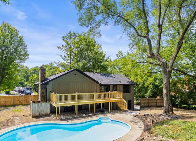 Photo of 9704 Captains Dr, Algonquin, IL 60102