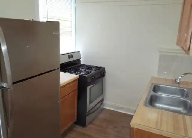 Property at 6315 S California Ave Unit 6319-2, Chicago, IL, 60629, 3 beds, 1 bath, [object Object]