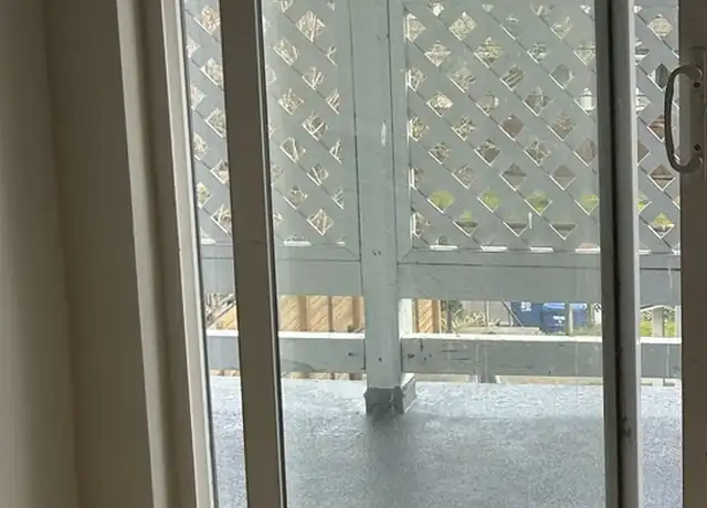 Property at 415 27th Ave E Unit Upper, Seattle, WA, 98112, 2 beds, 1 bath, [object Object]