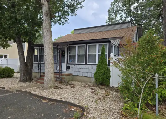 Property at 40 Red Wing Ave, Brick, NJ, 08723, 3 beds, 1.5 baths, [object Object]