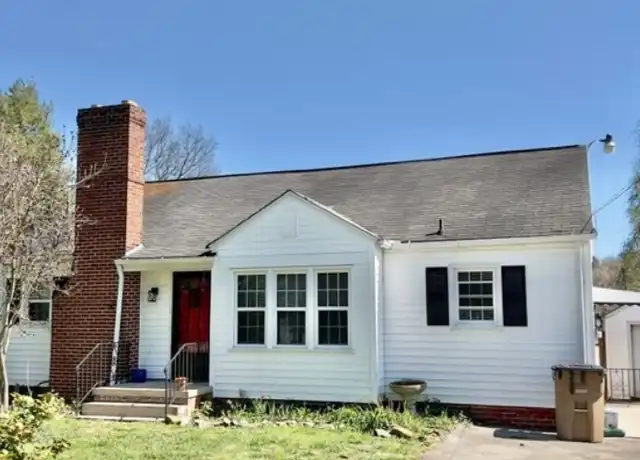 Property at 3228 Fairmont Blvd, Knoxville, TN, 37917, 2 beds, 1 bath, [object Object]