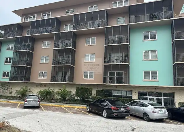 Property at 750 Burlington Ave N Unit 5D, Saint Petersburg, FL, 33701, 2 beds, 1 bath, [object Object]