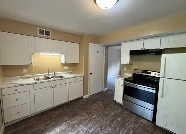 Property at 8909 35th St W Unit 1, Rock Island, IL, 61201, 2 beds, 1 bath, [object Object]