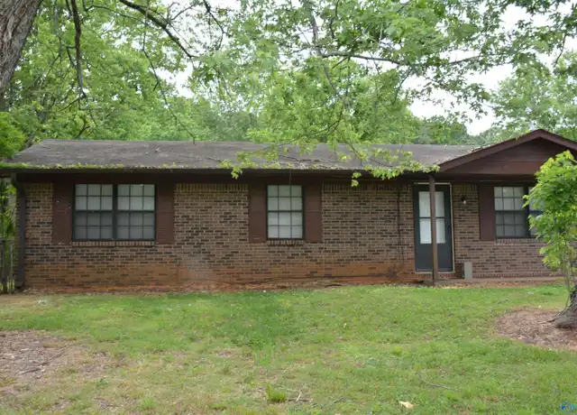 Property at 6231 Maywick Dr NW, Huntsville, AL, 35810, 3 beds, 2 baths, [object Object]