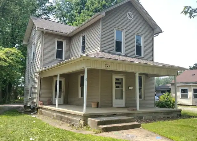 Property at 700 E High Ave, New Philadelphia, OH, 44663, 5 beds, 1.5 baths, [object Object]