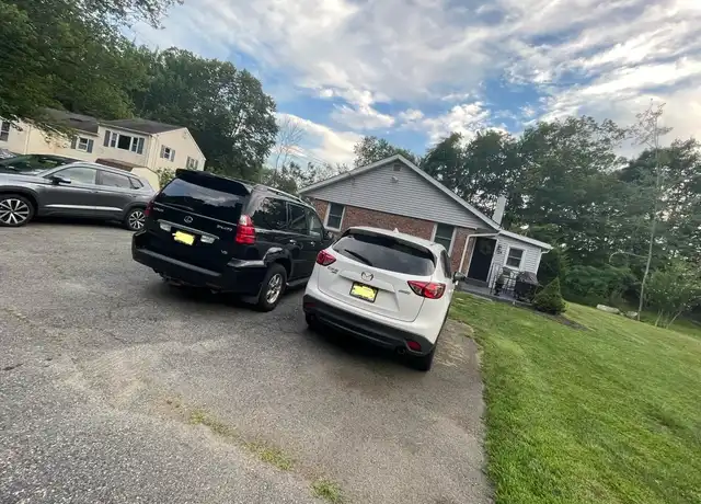 Property at 28 Lilchester Rd Unit 1, Hopatcong, NJ, 07843, 2 beds, 1 bath, [object Object]