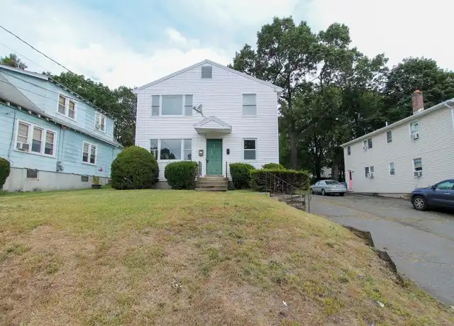 Property at 17 Pinehurst Ave Unit 2nd Floor, New Britain, CT, 06053, 3 beds, 1 bath, [object Object]