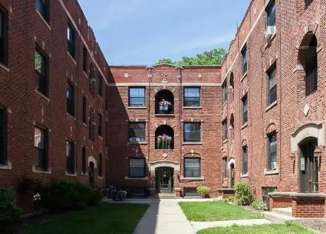 Property at 2876 N Clark St, Chicago, IL, 60657, 2 beds, 1 bath, [object Object]