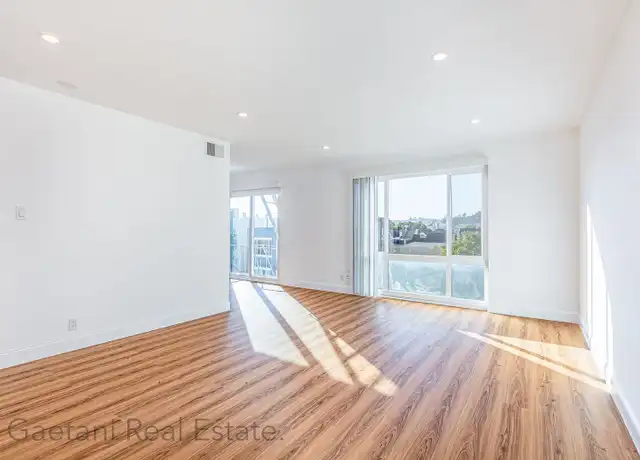 Property at 167 21st Ave Unit 202, San Francisco, CA, 94121, 2 beds, 1 bath, [object Object]