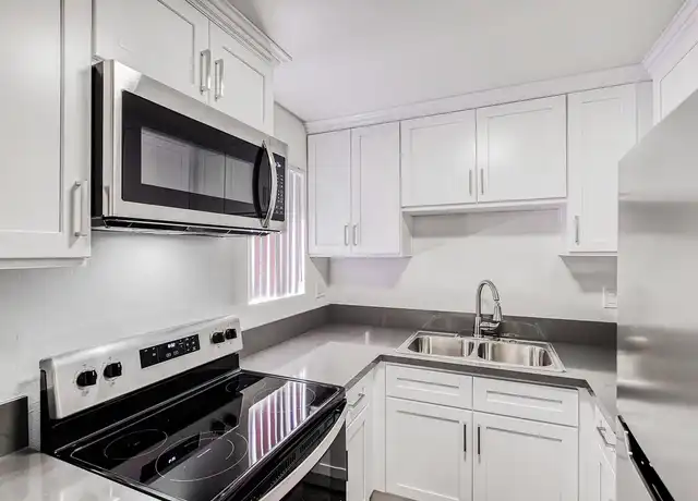 Property at Victoria - 424 S Ardmore Ave, Los Angeles, CA, 90020, 0 beds, 1 bath, [object Object]