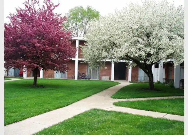Property at 160 E Lake St Unit 01A, Elmhurst, IL, 60126, 1 bed, 1 bath, [object Object]