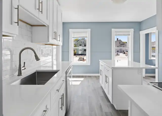 Property at 10 Morris St Unit 3, Everett, MA, 02149, 1 bed, 1 bath, [object Object]