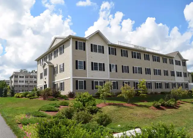 Property at 10 Sentinel Ct Unit 105, Manchester, NH, 03103, 2 beds, 2 baths, [object Object]