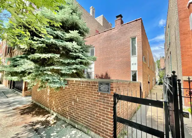 Property at 806 S Loomis St Unit A, Chicago, IL, 60607, 2 beds, 1 bath, [object Object]