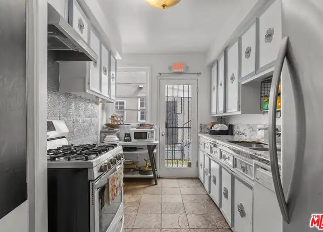 Property at 2608 7th Ave, Los Angeles, CA, 90018, 1 bed, 1 bath, [object Object]