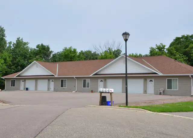 Property at 22 Edgewood Ct Unit 104, North Mankato, MN, 56003, 3 beds, 1 bath, [object Object]