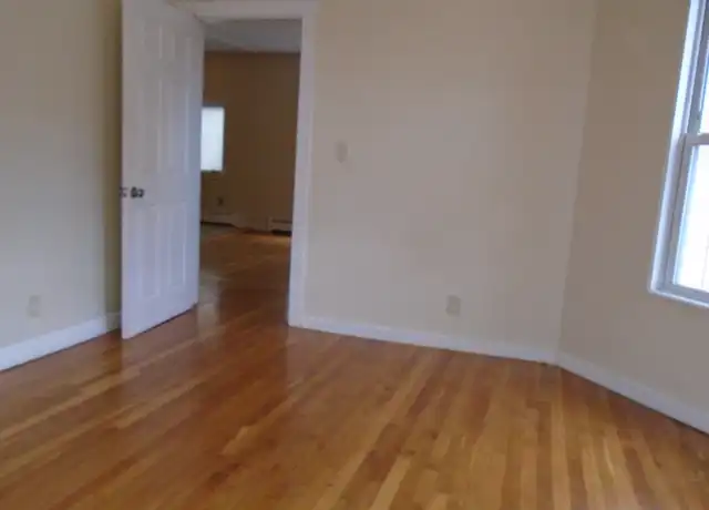 Property at 71 Winchester St Unit 1, Medford, MA, 02155, 3 beds, 1 bath, [object Object]