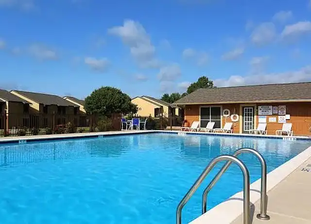 Property at Ridgeview RG LLC - 1800 W Washington St, Sherman, TX, 75092, 1 bed, 1 bath, [object Object]