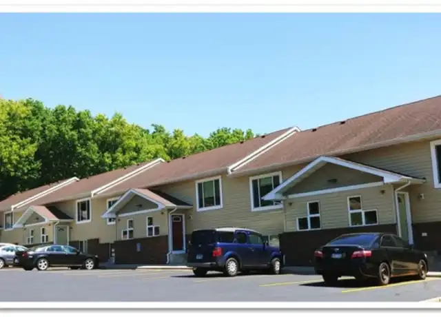 Property at 202 James Ave, Mankato, MN, 56001, 5 beds, 2 baths, [object Object]