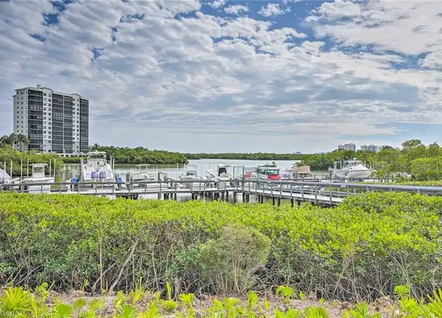Property at 320 Horse Creek Dr #102, Naples, FL, 34110, 2 beds, 2 baths, [object Object]