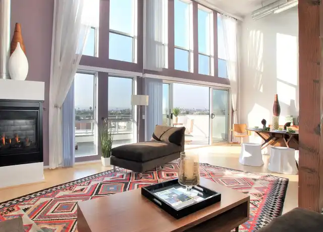 Property at R2 by CLG - 4133 Redwood Ave, Los Angeles, CA, 90066, 1-3 bed, 1-2 bath, [object Object]