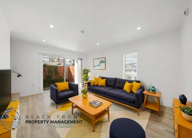 Photo of 708 N Juanita Ave, Redondo Beach, CA 90277