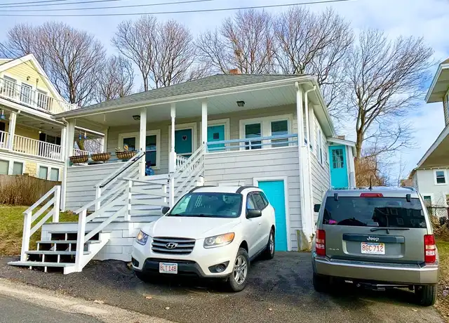 Property at 14 Eastern Ave, Hull, MA, 02045, 1 bed, 1 bath, [object Object]