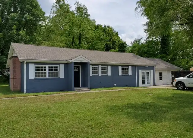 Property at 102 Dogwood Ln, Powell, TN, 37849, 5 beds, 2 baths, [object Object]