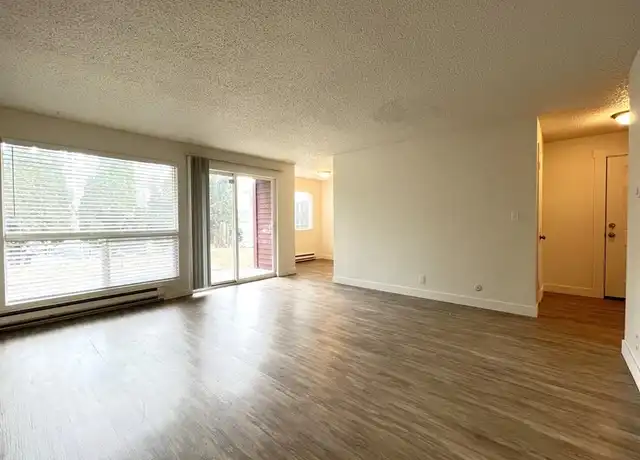 Property at 4209 30th Ave SW Unit 102, Seattle, WA, 98126, 1 bed, 1 bath, [object Object]