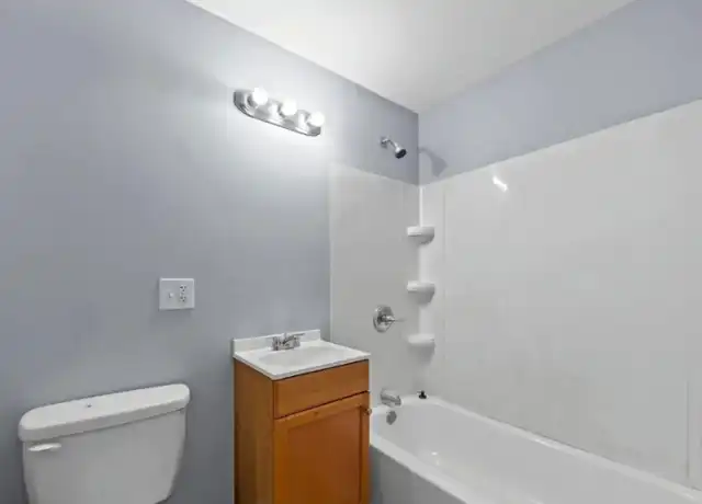 Property at 7617 S Colfax Ave Unit 101, Chicago, IL, 60649, 1 bed, 1 bath, [object Object]
