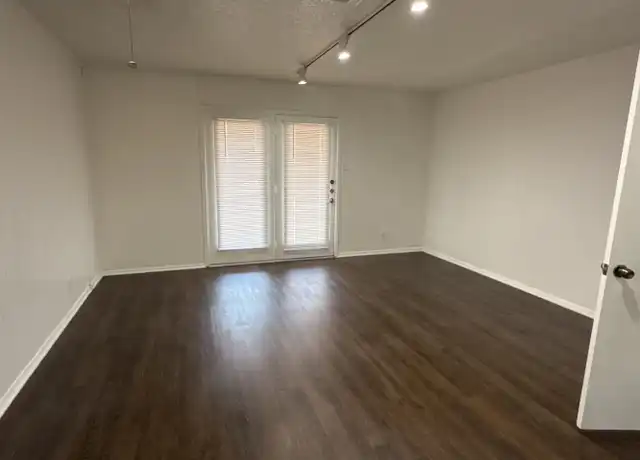 Property at 212 Wilshire Dr Unit D, Euless, TX, 76040, 2 beds, 1.5 baths, [object Object]