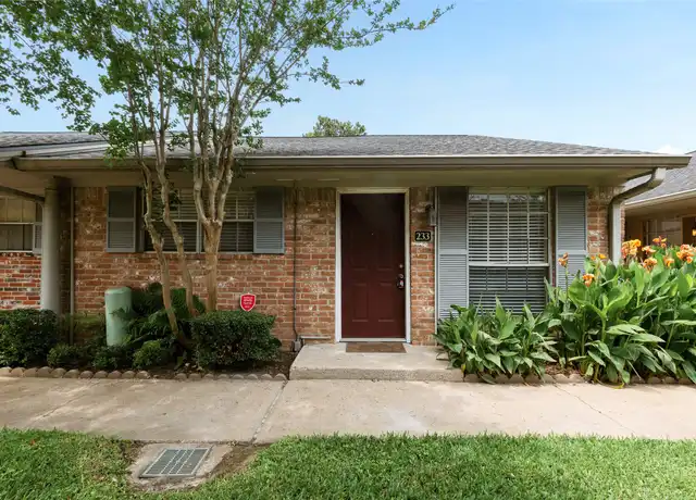 Property at 233 W Tri Oaks Ln Unit 0233, Houston, TX, 77043, 2 beds, 1.5 baths, [object Object]