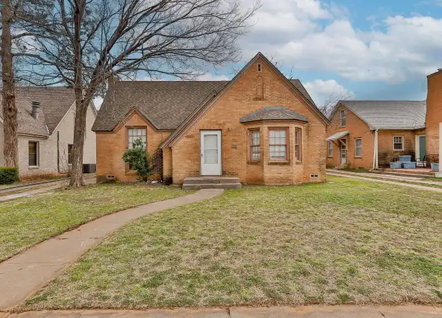 Property at 2015 16th St, Lubbock, TX, 79401, 3 beds, 2.5 baths, [object Object]