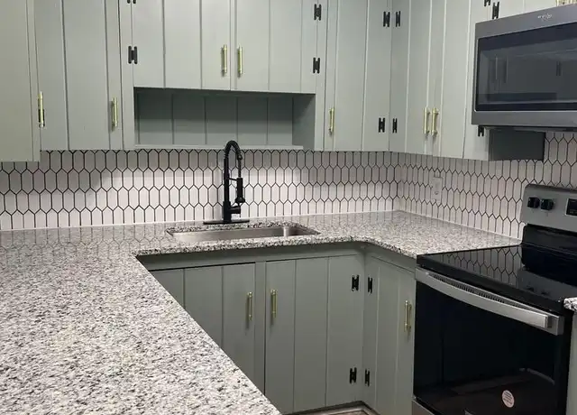 Property at 170 Shallowford Village Ct Unit 100 175, Lewisville, NC, 27023, 1 bed, 1 bath, [object Object]
