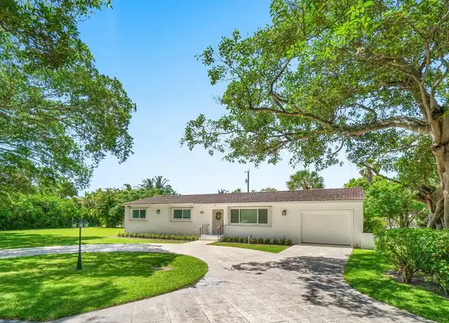 Property at 809 S Atlantic Dr, Lake Worth, FL, 33462, 3 beds, 2 baths, [object Object]