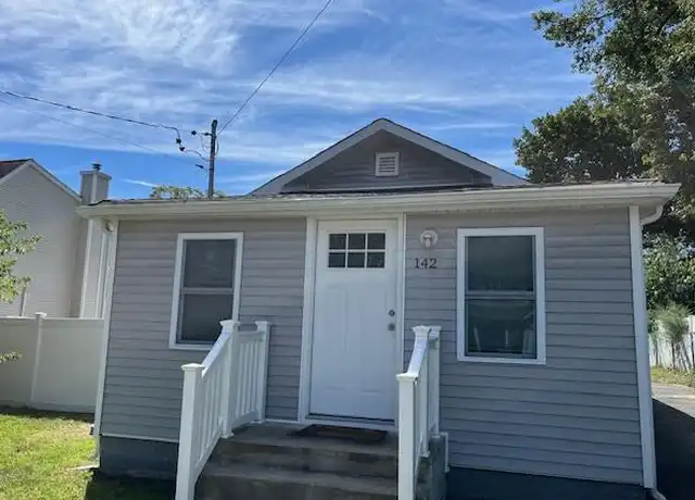 Property at 142 Patchogue Ave, Mastic, NY, 11950, 3 beds, 1 bath, [object Object]