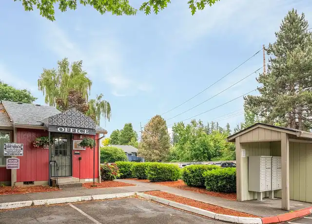 Property at Images Highland Apartments - 4725 W Powell Blvd, Gresham, OR, 97030, 2 beds, 1 bath, [object Object]