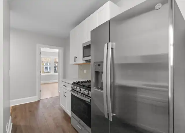 Property at 6430 N Richmond St Unit 3, Chicago, IL, 60645, 2 beds, 1 bath, [object Object]