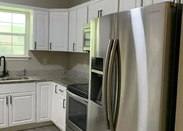 Property at 406 S 14th St, Corsicana, TX, 75110, 3 beds, 1 bath, [object Object]