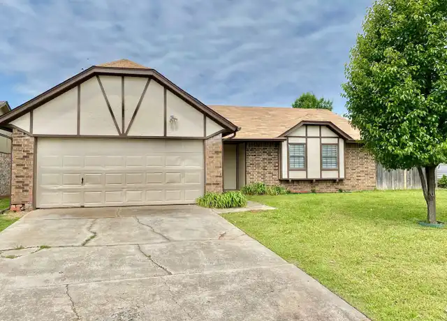 Property at 301 Conestoga Dr, Yukon, OK, 73099, 3 beds, 2 baths, [object Object]