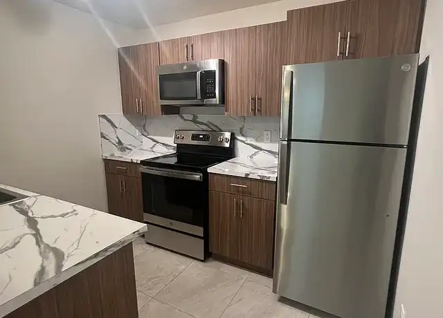 Property at Marbella Apartments - 7961 Gladiolus Dr, Fort Myers, FL, 33908, 2 beds, 1 bath, [object Object]