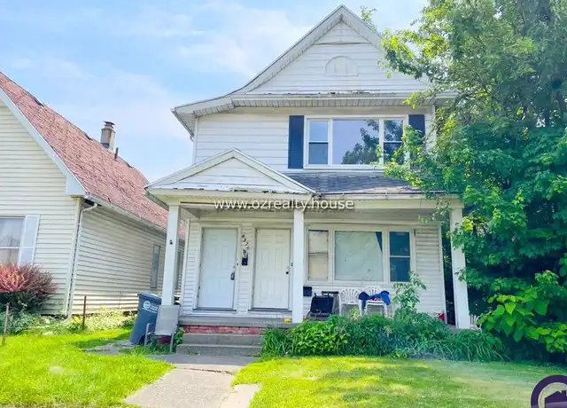 Property at 837 Colburn St Unit 2, Toledo, OH, 43609, 2 beds, 1 bath, [object Object]