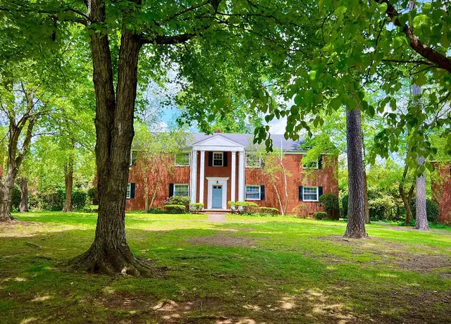 Photo of 300 Ashland Dr, Greensboro, NC 27403