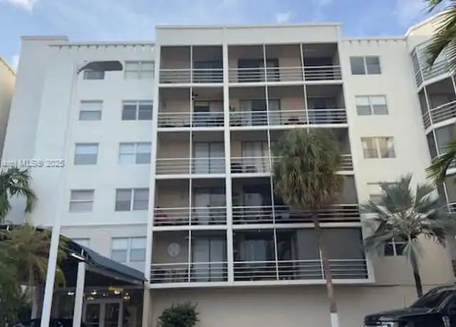 Property at 2821 N Miami Beach Blvd Unit 4M, North Miami Beach, FL, 33160, 2 beds, 2 baths, [object Object]
