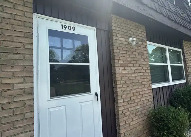 Property at 1909 Bellwood Dr, Mansfield, OH, 44904, 2 beds, 1.5 baths, [object Object]