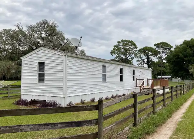 Property at 12560 SW 16th Ave, Ocala, FL, 34473, 3 beds, 1 bath, [object Object]