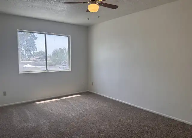 Property at 14013 N 54th Dr, Glendale, AZ, 85306, 2 beds, 1.5 baths, [object Object]