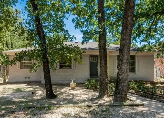 Property at 10434 Springhaven Dr, Dallas, TX, 75217, 3 beds, 2 baths, [object Object]